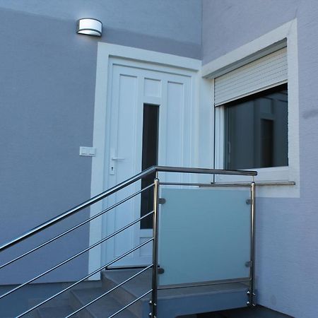 Petite Apartment Марибор Экстерьер фото